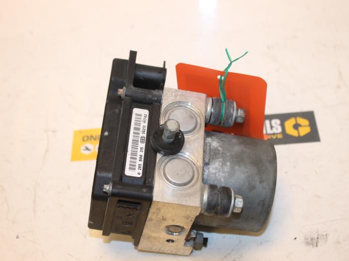 Gebrauchte ABS Pumpe Fiat Punto II (188) 1.3 JTD Multijet 16V Preis € 75,00 Margenregelung angeboten von Van Gils Automotive