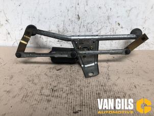 Używane Silnik i mechanizm wycieraczki Peugeot 206 (2A/C/H/J/S) 1.6 16V Cena € 75,00 Procedura marży oferowane przez Van Gils Automotive