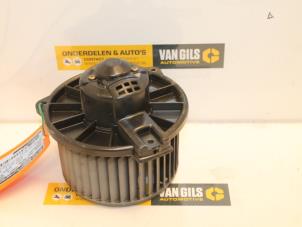 Usagé Ventilateur chauffage Mitsubishi L-400 2.5 TD Prix € 45,00 Règlement à la marge proposé par Van Gils Automotive