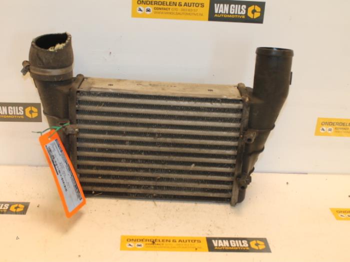 Usados Intercooler Volkswagen Passat Variant (3B5) 1.9 TDI 115 Precio € 60,00 Norma de margen ofrecido por Van Gils Automotive