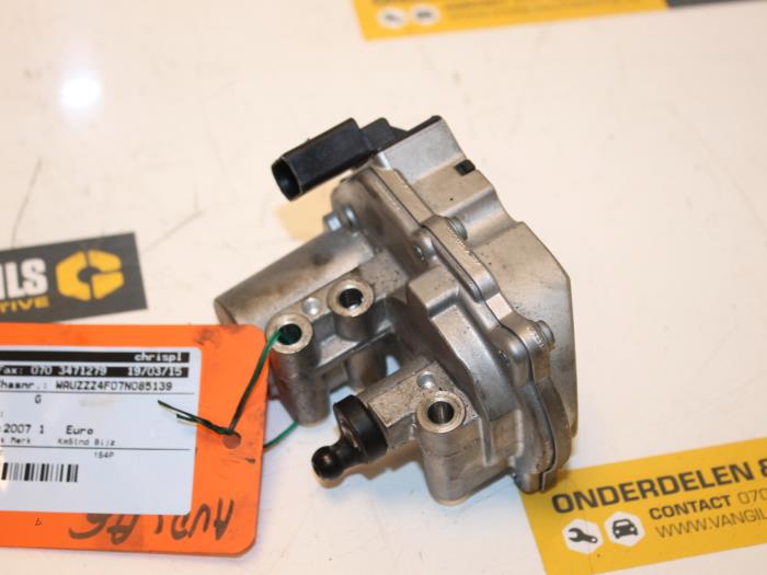 Usagé Boitier papillon Audi A6 (C6) 2.7 TDI V6 24V Prix € 147,00 Règlement à la marge proposé par Van Gils Automotive