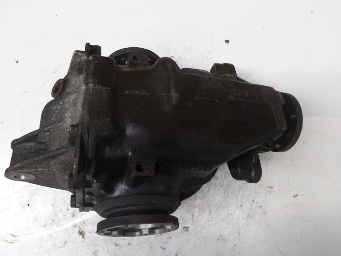 Rear differential from a BMW 3 serie (E46/4) 320d 16V 1999