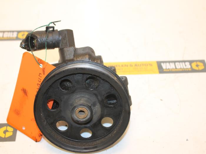 Power steering pump Ford Focus I Wagon 1.8 TDdi C9DA