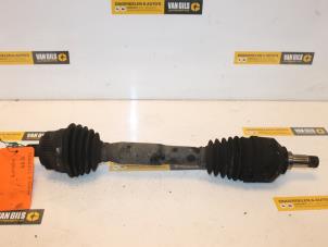 Used Front drive shaft, left Mercedes A (W168) 1.7 A-170 CDI 16V Price € 74,99 Margin scheme offered by Van Gils Automotive