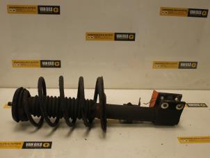 Used Front shock absorber rod, left Peugeot 307 (3A/C/D) 2.0 HDi 90 Price € 75,00 Margin scheme offered by Van Gils Automotive