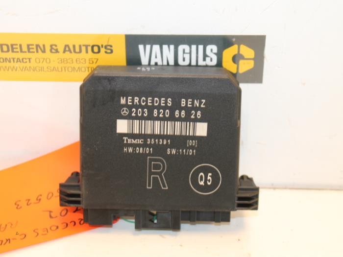 Usagé Module confort Mercedes C (W203) 2.6 C-240 V6 18V Prix € 50,00 Règlement à la marge proposé par Van Gils Automotive