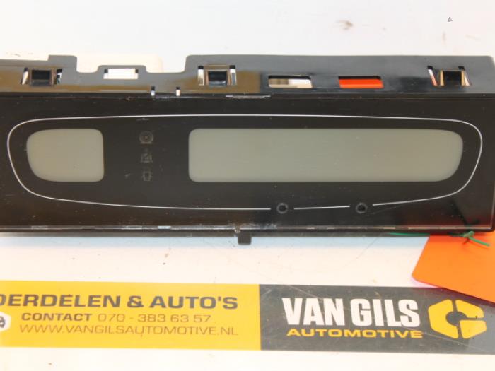 Begagnade Innerdisplay Renault Laguna II (BG) 1.6 16V Pris € 35,00 Marginaltabell erbjuds av Van Gils Automotive