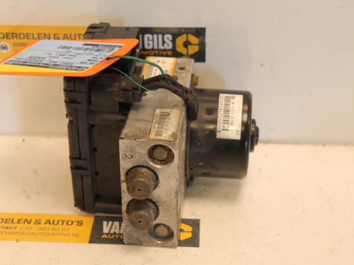 Used ABS pump Jaguar S-type (X200) 3.0 V6 24V Price € 25,00 Margin scheme offered by Van Gils Automotive