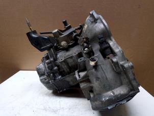 Getriebe van een Daewoo Nubira Wagon (J100) 1.6 16V 2005