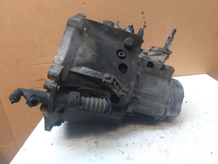 Gearbox Peugeot Partner/Ranch 1.6 HDI 75 16V - 223122 9H03 20DP47