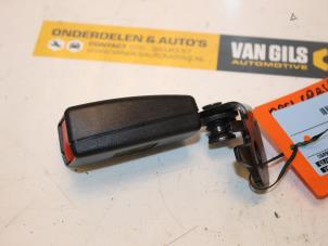 Used Rear seatbelt tensioner, right Opel Corsa D 1.3 CDTi 16V ecoFLEX Price € 30,00 Margin scheme offered by Van Gils Automotive