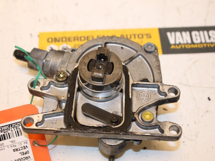 Gebrauchte Vakuumpumpe (Diesel) Opel Vectra B Caravan (31) 2.0 Di 16V Preis € 65,00 Margenregelung angeboten von Van Gils Automotive