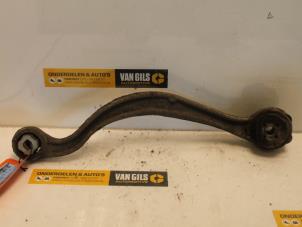 Used Rear lower wishbone, left Peugeot 407 SW (6E) 2.0 16V Price € 40,00 Margin scheme offered by Van Gils Automotive