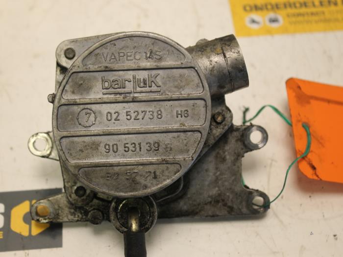 Gebrauchte Vakuumpumpe (Diesel) Opel Vectra B Caravan (31) 2.0 Di 16V Preis € 65,00 Margenregelung angeboten von Van Gils Automotive