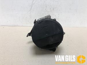 Usados Bomba para inflar BMW 3 serie (E46/2C) 320 Ci 24V Precio € 40,00 Norma de margen ofrecido por Van Gils Automotive