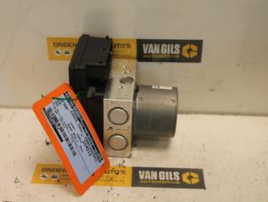 Usagé Pompe ABS Kia Rio III (UB) 1.2 CVVT 16V Prix € 250,00 Règlement à la marge proposé par Van Gils Automotive
