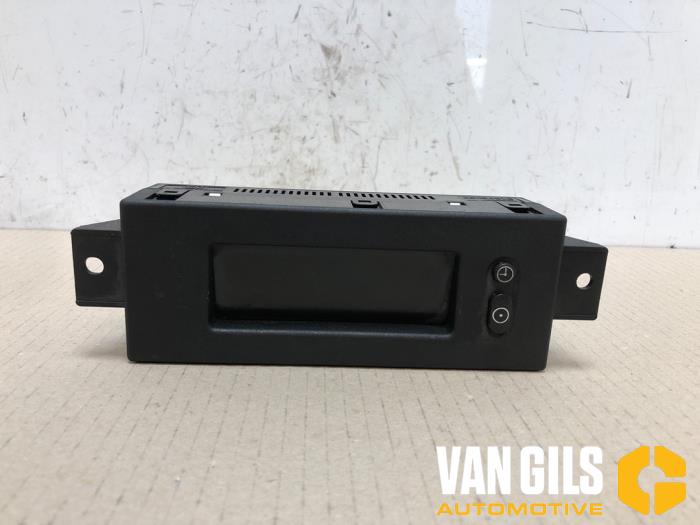 Begagnade Innerdisplay Opel Corsa D 1.3 CDTi 16V Ecotec Pris € 30,00 Marginaltabell erbjuds av Van Gils Automotive