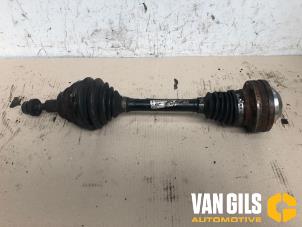 Begagnade Drivaxel, vänster fram Volkswagen Golf V (1K1) 2.0 TFSI GTI 16V Pris € 74,99 Marginaltabell erbjuds av Van Gils Automotive