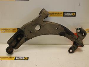 Used Front wishbone, left Kia Shuma 1.6i 16V Price € 40,00 Margin scheme offered by Van Gils Automotive