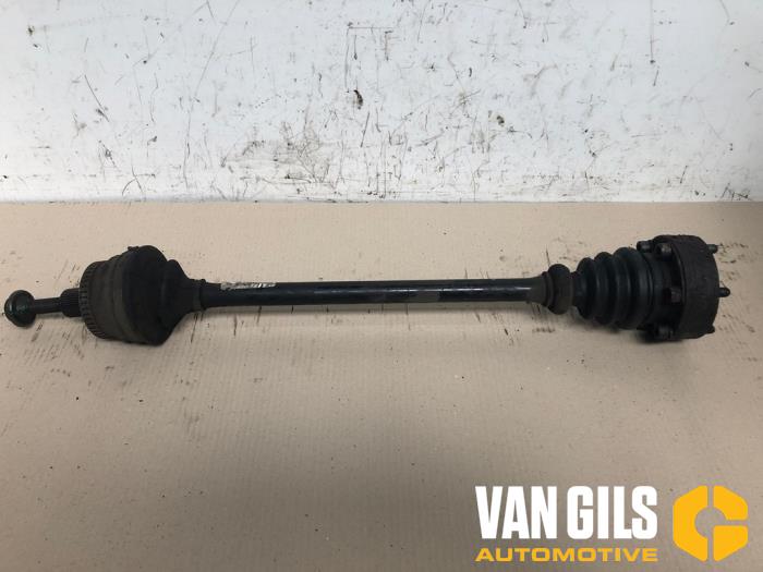 Gebrauchte Antriebswelle rechts hinten Audi A6 Quattro (C5) 2.5 TDI V6 24V Preis € 74,99 Margenregelung angeboten von Van Gils Automotive
