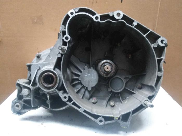Gebrauchte Getriebe Fiat Stilo (192A/B) 1.9 JTD 115 Preis € 274,00 Margenregelung angeboten von Van Gils Automotive