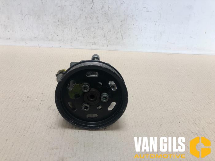 Usagé Pompe de direction Volkswagen Golf IV (1J1) 1.9 TDI 100 Prix € 60,00 Règlement à la marge proposé par Van Gils Automotive