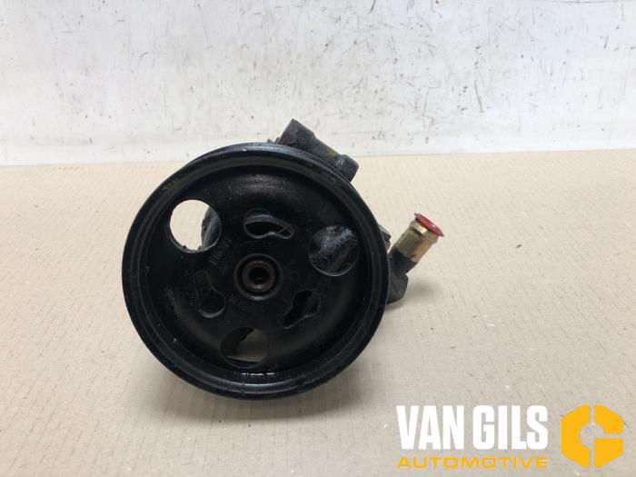 Usagé Pompe de direction Ford Ka I 1.3i (96 EEC) Prix € 60,00 Règlement à la marge proposé par Van Gils Automotive