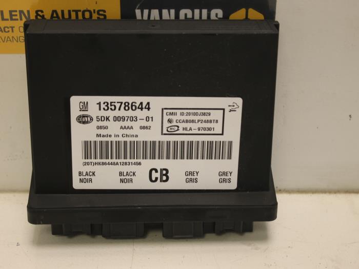 Usagé Module (divers) Opel Ampera-e 1.4 16V Prix € 43,00 Règlement à la marge proposé par Van Gils Automotive