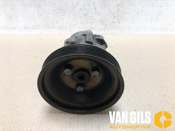 Usagé Pompe de direction Alfa Romeo 145 (930A) 1.6 Twin Spark 16V Prix € 60,00 Règlement à la marge proposé par Van Gils Automotive
