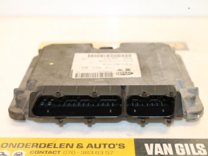 Engine management computer from a Fiat Multipla (186) 1.6 16V 100 SX,ELX 2002