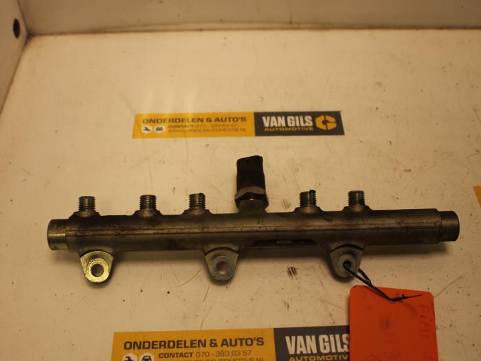 Usagé Système d'injection Fiat Doblo (223A/119) 1.9 JTD Prix € 50,00 Règlement à la marge proposé par Van Gils Automotive