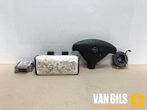 Gebrauchte Airbag Set + Modul Opel Astra G (F08/48) 1.6 Preis € 450,00 Margenregelung angeboten von Van Gils Automotive