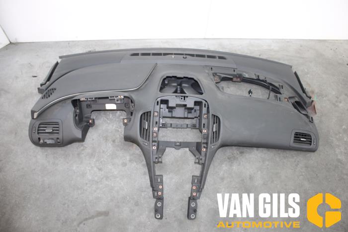 Używane Panel Opel Ampera-e 1.4 16V Cena na żądanie oferowane przez Van Gils Automotive