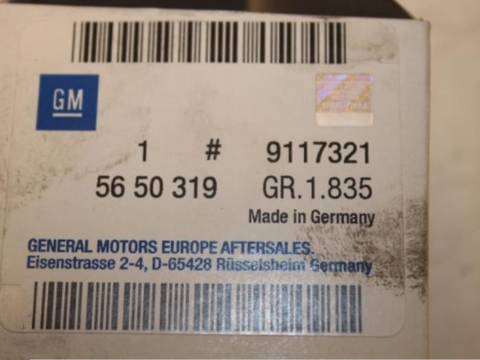 Używane Filtr oleju Opel Vectra Cena € 30,00 Procedura marży oferowane przez Van Gils Automotive