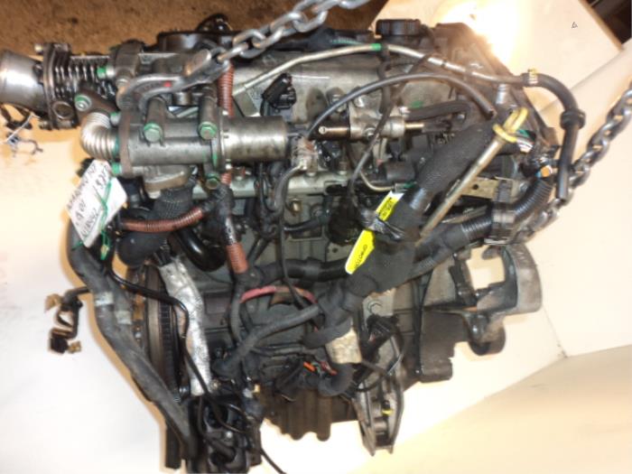 Engine from a Alfa Romeo 147 (937) 1.9 JTD 115 2001