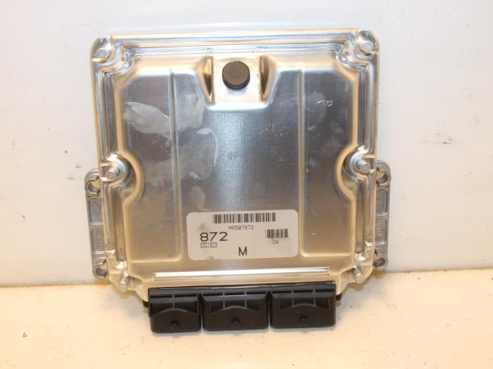 Used Engine management computer Mitsubishi Space Star (DG) 1.9 DI-D Price € 150,00 Margin scheme offered by Van Gils Automotive