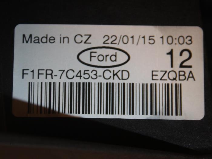 Dzwignia zmiany biegów z Ford Focus 3 Wagon 1.5 TDCi 2015
