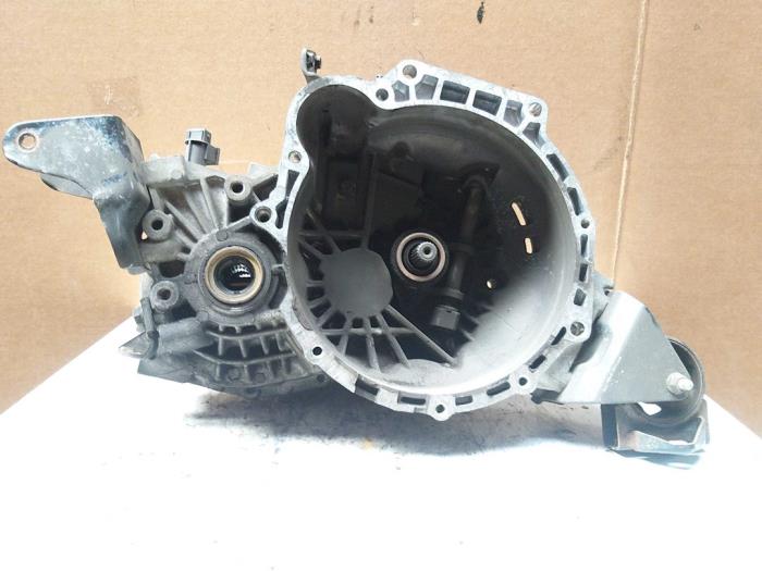 Used Gearbox Hyundai Matrix 1.6 16V Price € 349,00 Margin scheme offered by Van Gils Automotive