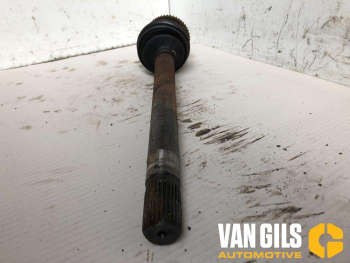 Front drive shaft, left from a Jeep Grand Cherokee (WG/WJ) 4.7i V8 2000