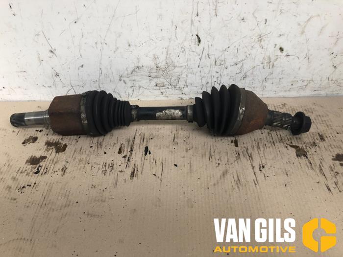 Front drive shaft, left from a Opel Vectra C 1.9 CDTI 16V 2005