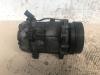 Air conditioning pump from a Volkswagen Multivan T5 (7E/7HC/7HF/7HM) 1.9 TDi 2005