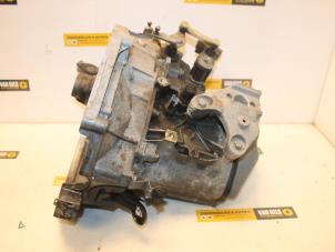 Usagé Boîte de vitesse Citroen C3 (SC) 1.1 Prix € 600,00 Règlement à la marge proposé par Van Gils Automotive