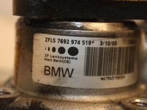 Usagé Pompe direction assistée BMW 3 serie Touring (E46/3) 320d 16V Prix € 60,00 Règlement à la marge proposé par Van Gils Automotive