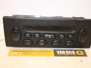 Używane Panel sterowania nagrzewnicy Rover 75 2.5 V6 24V Charme Cena € 50,00 Procedura marży oferowane przez Van Gils Automotive