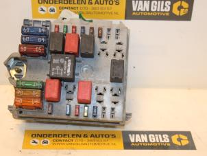 Usados Caja de fusibles Fiat Punto II (188) 1.2 60 S Precio € 75,00 Norma de margen ofrecido por Van Gils Automotive