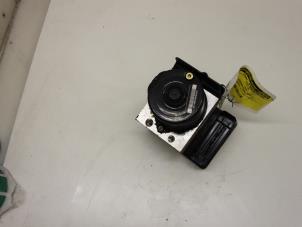 Begagnade ABS-pump Citroen C5 I Break (DE) 2.0 HDi 110 Pris € 75,00 Marginaltabell erbjuds av Van Gils Automotive