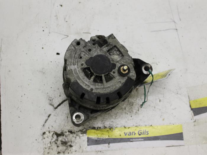 Gebrauchte Dynamo Ssang Yong Musso 2.9TD Preis € 75,00 Margenregelung angeboten von Van Gils Automotive