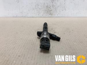 Usagé Injecteurs Toyota Avensis (T22) 2.0 D-4D 16V Prix € 65,00 Règlement à la marge proposé par Van Gils Automotive