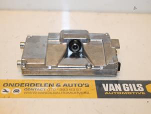 Używane Kamera przednia Volkswagen Passat Variant (365) 2.0 TSI 16V Cena € 145,20 Z VAT oferowane przez Van Gils Automotive