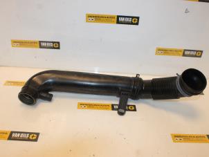 Used Air intake hose Volkswagen Passat Variant (365) 2.0 TSI 16V Price € 36,30 Inclusive VAT offered by Van Gils Automotive